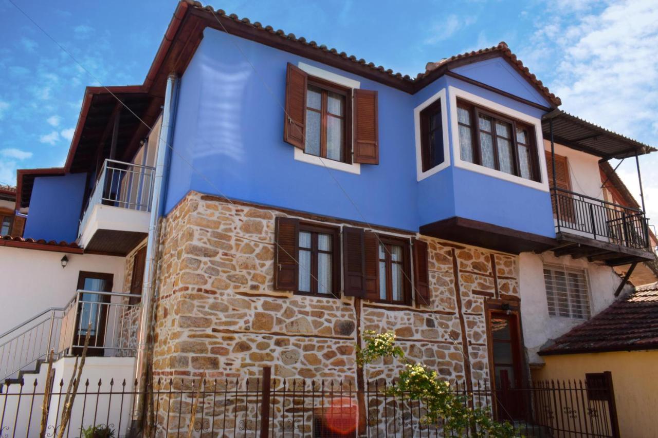 Renovated Old Manor House With Yard Villa Arnaía Dış mekan fotoğraf