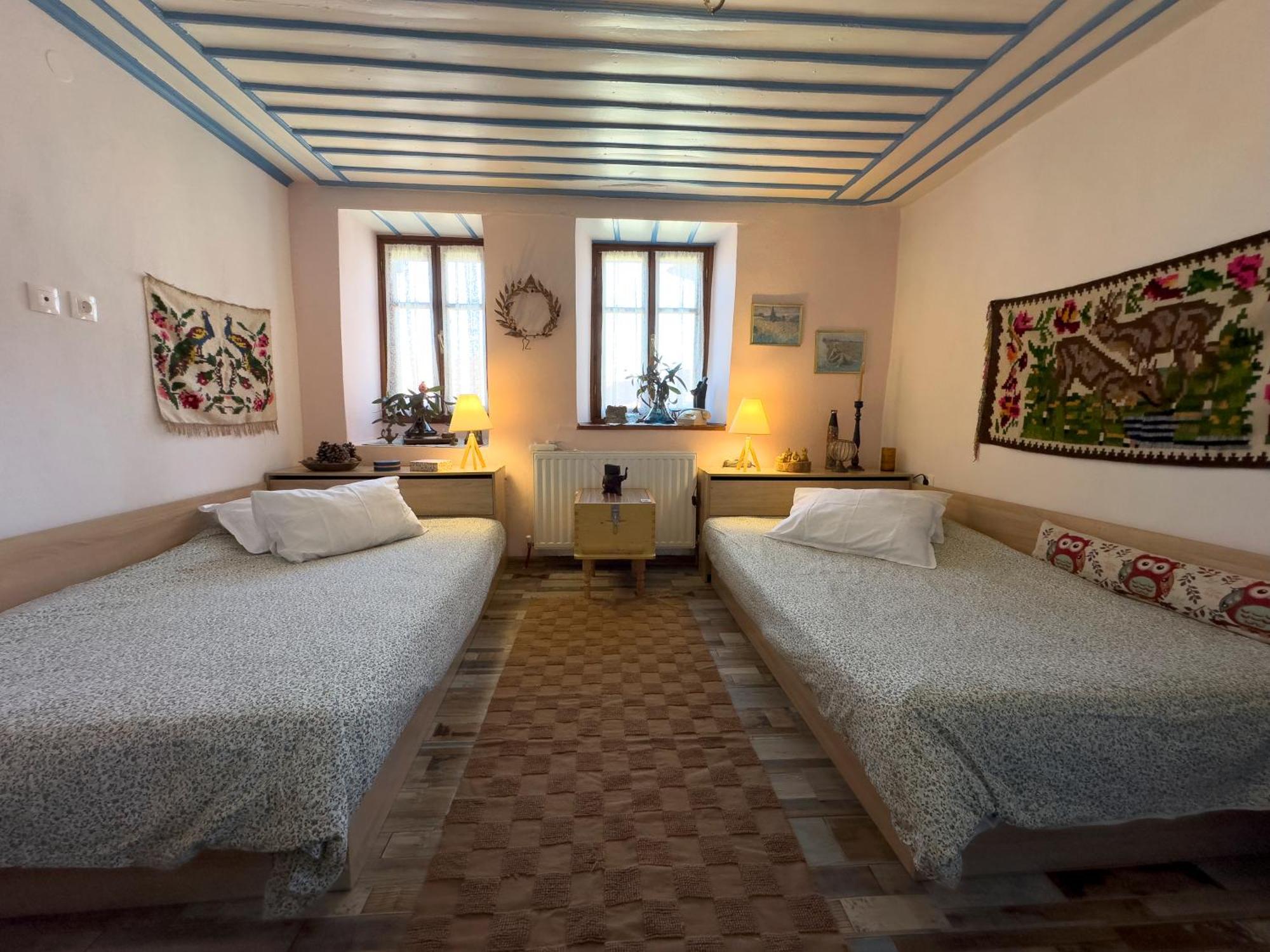Renovated Old Manor House With Yard Villa Arnaía Dış mekan fotoğraf